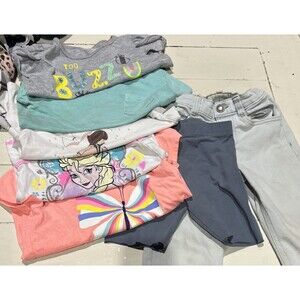 Lot Of 7 Girls 4T Outdoor Play clothes Jeans Leggings Shorts Short Sleeve Shirts